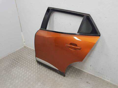 Foto 3ª: Puerta Trasera Izquierda Peugeot 2008 GT LINE