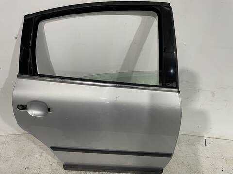 Foto 2ª: Puerta Trasera Derecha Volkswagen Passat ADVANCE BERLINA 131CV 96KW [AVF] (2003)