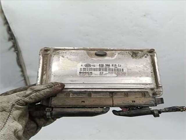 Foto 1ª: Centralita Motor ECU Volkswagen Golf 1.9 HIGHLINE [1.9 LTR. - 85 KW TDI] [AJM]