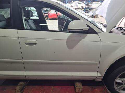 Puerta Delantera Derecha Audi A3 1.6 TDI AMBIENTE 105CV 77KW