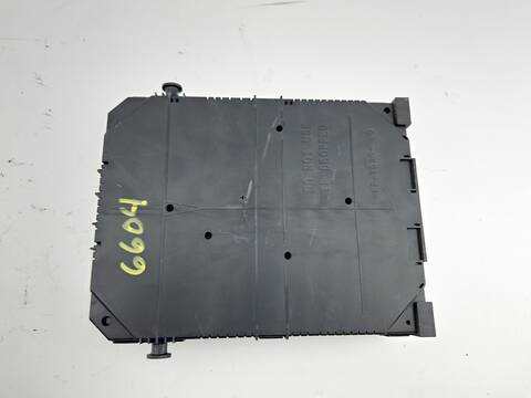 Foto 2ª: Caja Reles Fusibles Citroen C3 FEEL 82CV 60KW [HM01] (2018)