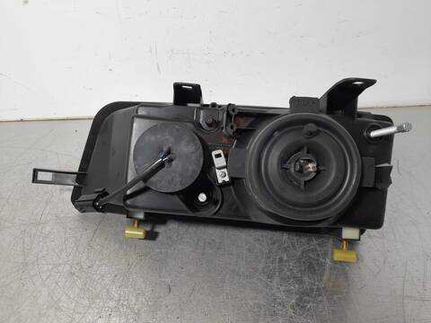 Foto 4ª: Faro Derecho MG MG 4 2.5 D RS) (1996)