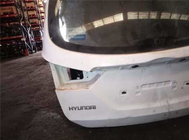 Foto 2ª: Portón Hyundai ix20 1.4 25 ANIVERSARIO [1.4 LTR. - 66 KW CRDI CAT]