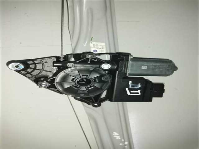 Foto 2ª: Elevalunas Eléctrico Delantero Derecho Opel Crossland EXCELLENCE 1.2 131CV (2017)
