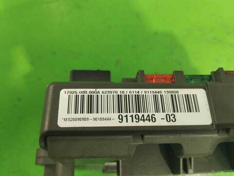 Foto 3ª: Caja Reles Fusibles Bmw Serie 3 315 2.0 16V 143CV 105KW [N43B20A] (2008)