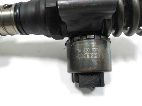 Foto 3ª: Inyectores Skoda Octavia BKD BERLINA (2006)