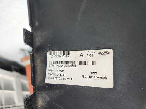 Foto 4ª: Paragolpes Trasero Ford Transit COMBI AMBIENTE 101CV 74KW [XXCA] (2020)