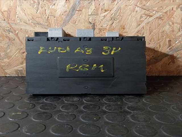 Foto 2ª: Caja Reles Fusibles Audi A3 1.2 TFSI AMBIENTE 105CV (2003)