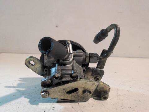 Foto 3ª: Bomba de Direccion Nissan Trade BD30D (1997)