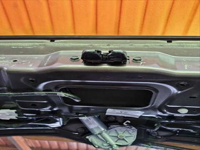 Foto 1ª: Cerradura Maletero Portón Nissan Qashqai ACENTA 110CV 81KW (2016)