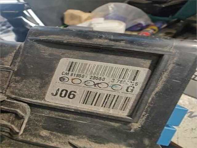 Foto 1ª: Caja Reles Fusibles Hyundai Santa Fe 2.2 CRDI CLASSIC (2WD) [2.2 LTR. - 114 KW CRDI CAT] [D4EB]
