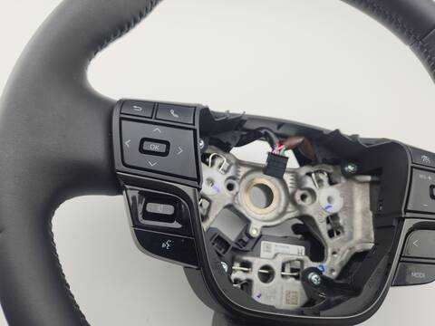 Foto 3ª: Volante Toyota CHR 2.0 HYBRID MAXH21L) 150CV 111KW [M20A] (2025)