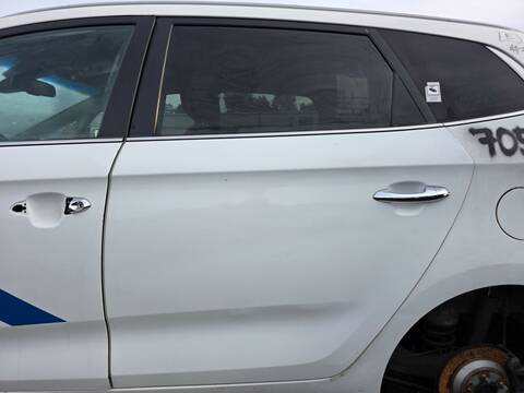 Foto 1ª: Puerta Trasera Izquierda Kia Carens DRIVE 116CV 85KW (2017)