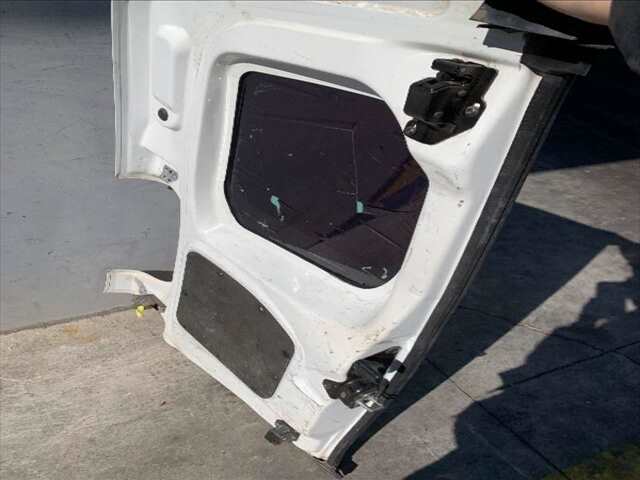 Foto 3ª: Puerta Trasera Derecha Peugeot Partner 1.6 HDI 75CV 0CV [9HT] (2009)