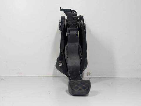 Pedal Embrague Volkswagen Golf EDITION BLUEMOTION TECH. 110CV 81KW
