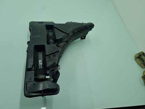 Foto 3ª: Deposito Limpiaparabrisas Audi A4 BASICO AVANT 150CV 110KW [DEUA] (2017)