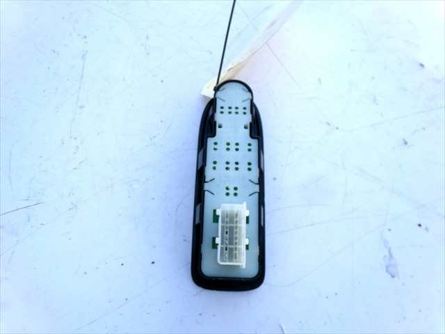 Foto 2ª: Botonera Elevalunas Citroen C3 1.2 G 2013-2016 [HM01/HMZ] (2015)