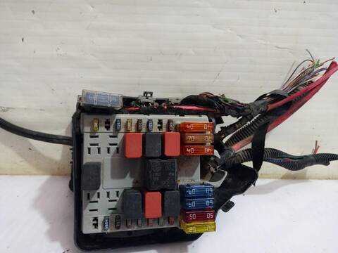 Caja Reles Fusibles Fiat Doblo 1.9 D ACTIVE 05.2004 ) 63CV