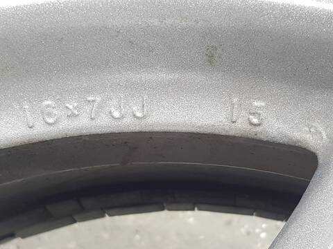 Foto 2ª: LLanta Aleacion Toyota Land Cruiser TD VX 3-PTAS.) KZJ90) (1996)