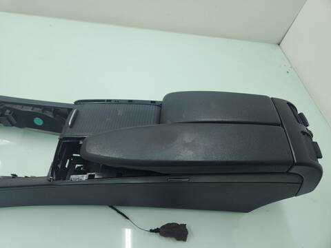 Foto 3ª: Consola Central Mercedes Clase C 160 C 220 CDI 204.008) BERLINA 170CV 125KW [646811] (2009)