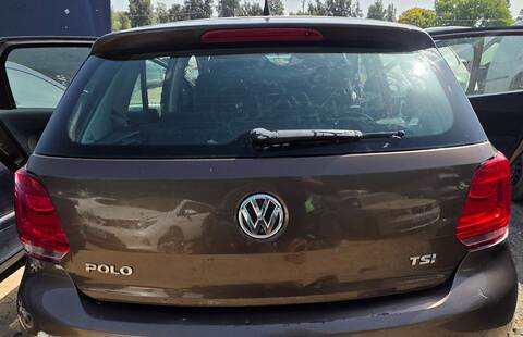 Portón Volkswagen Polo SPORT BY R-LINE 90CV 66KW