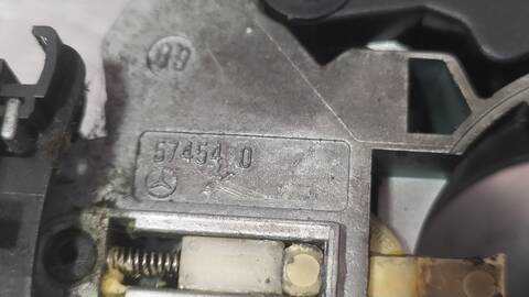 Foto 3ª: Mando Multifuncion Mercedes Clase E 180 E 220 CDI 211.006) BERLINA 150CV 110KW [646961] (2004)