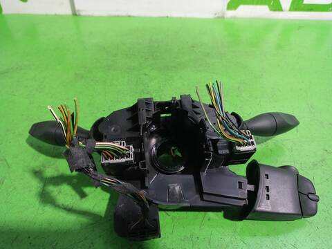 Foto 3ª: Mando Multifuncion Ford Fiesta AMBIENTE 68CV 50KW [F6JA] (2003)