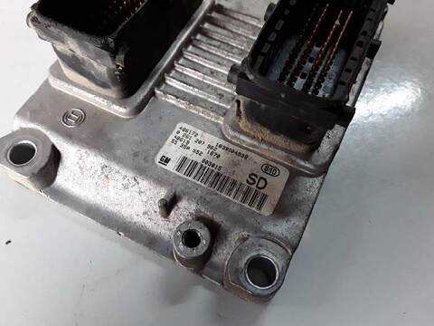 Foto 2ª: Centralita Motor ECU Opel Corsa COSMO 1.2 16V CAT Z 12 XE - LW4) 75CV (2000)