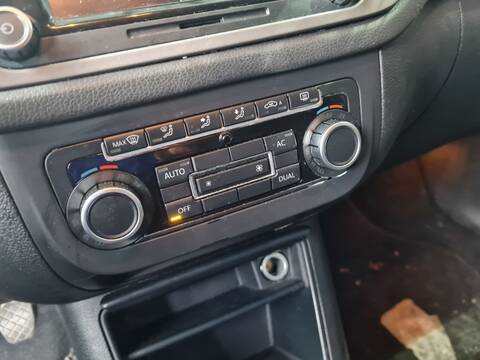 Mando Calefacción A. A. Volkswagen Tiguan ADVANCE BLUEMOTION 140CV 103KW