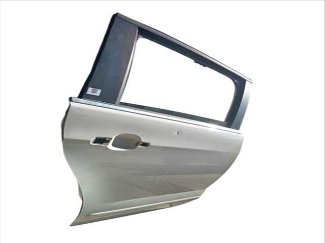 Foto 3ª: Puerta Trasera Derecha Peugeot 5008 1.6 BLUEHDI 120 (2009)