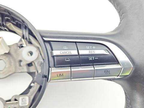 Foto 3ª: Volante Mazda 3 2.0 SKYACTIV-G M HYBRID HATCHBACK 122CV 90KW [PEXN] (2020)