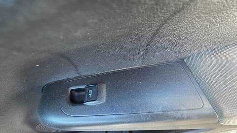 Botonera Elevalunas Ford Tourneo TREND 101CV 74KW