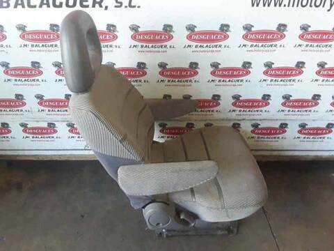 Foto 2ª: Asiento Delantero Derecho Nissan Vanette VERSION INDEFINIDA (1995)