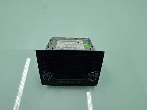 Foto 3ª: Sistema Audio Radio CD Fiat Doblo 1.6 JTDM 16V CAT 105CV 77KW [198A3000] (2015)