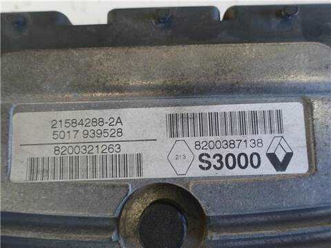 Foto 3ª: Centralita Motor ECU Renault Megane 2.0 COUPE 135CV 99KW II COUPE-CABRIOLET EM0/1_) [F4R 771] (2005)