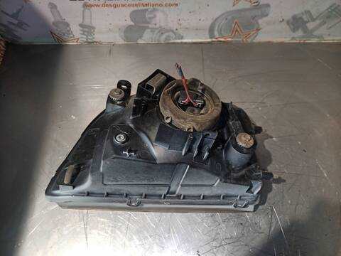 Foto 3ª: Faro Derecho Mitsubishi L200 2500 TD MAGNUM 4-PTAS.) 99CV 73KW [4D56] (2000)