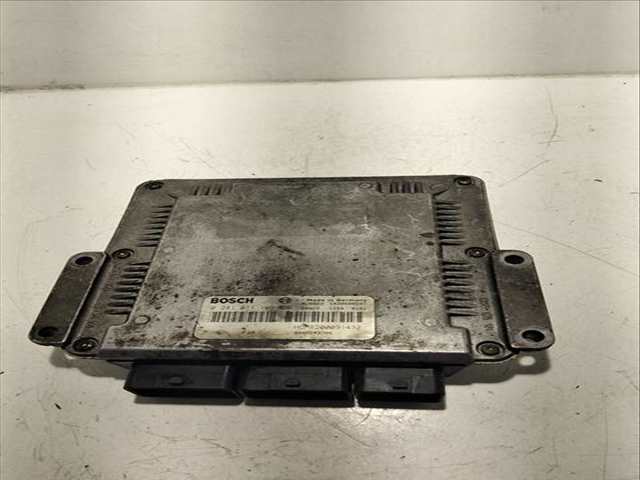 Foto 2ª: Centralita Motor ECU Nissan Interstar 2.5 DCI DIESEL CAT 114CV (2002)