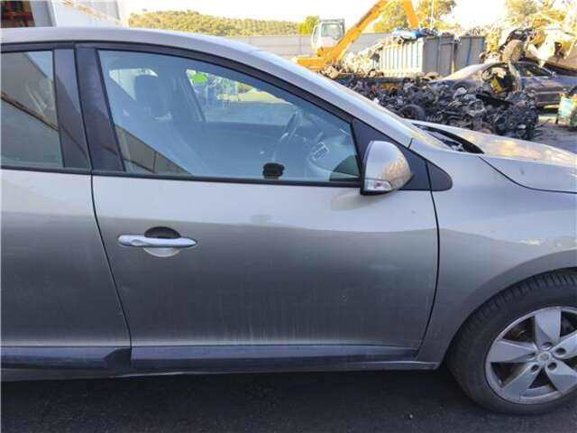 Puerta Delantera Derecha Renault Megane 1.5 DYNAMIQUE [1.5 LTR. - 78 KW DCI DIESEL] III BERLINA 5P (2008-_)
