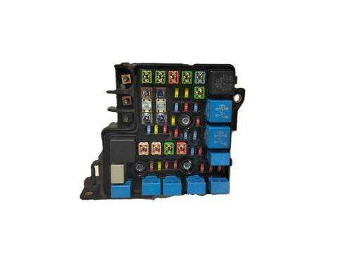 Caja Reles Fusibles Kia Ceed 2.0 CRDI 140CV