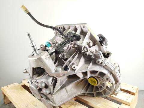 Foto 2ª: Caja Cambios Renault Megane 1.2 TCE 130 B9MR) HATCHBACK 130CV 97KW IV HATCHBACK B9A/M/N_) [H5F408] (2018)