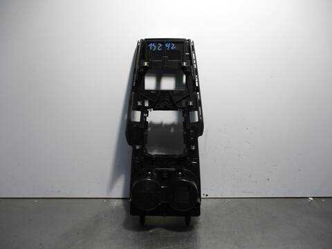 Foto 3ª: Consola Central Audi A3 30 TDI BASICO 115CV 85KW [DDY] (2018)