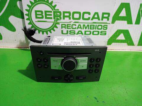 Foto 3ª: Sistema Audio Radio CD Opel Astra ESSENTIA BERLINA 90CV 66KW [Z14XEP] (2006)