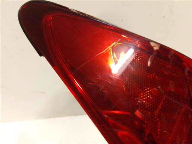 Foto 3ª: Piloto Trasero Izquierdo Lexus IS 2.2 D-CAT (177CV) (IS200) 6V [2ADFHV]