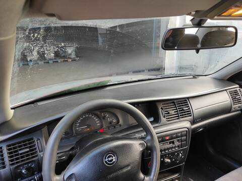 Foto 1ª: Salpicadero Opel Vectra X16XEL BERLINA (2000)