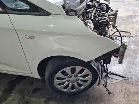 Aleta Delantera Derecha Kia Carens 1.6 GDI 135CV 99KW