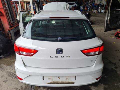 Foto 1ª: Portón Seat Leon X-PERIENCE TITAN DESERT 116CV 85KW [DDY] (2017)
