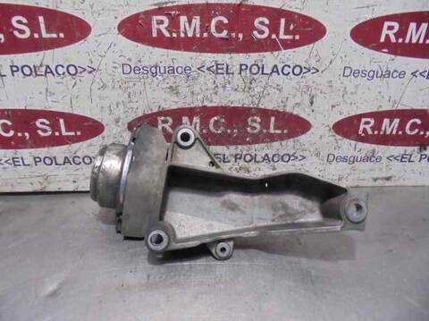 Foto 2ª: Soporte Motor Volkswagen Passat V6 TDI COMFORTLINE FAMILY 4MOTION BERLINA 180CV 132KW [BAU] (2003)