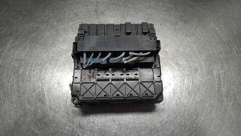 Foto 4ª: Caja Reles Fusibles Citroen C5 2.0 HDI SX BERLINA 109CV 80KW [RHZ] (2003)