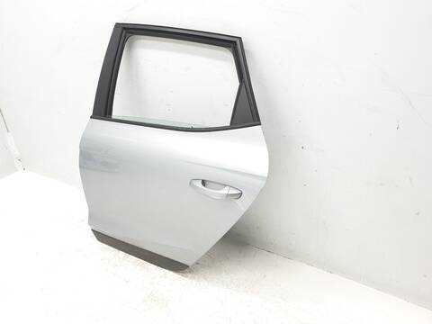 Foto 3ª: Puerta Trasera Izquierda Seat Arona 1.0 TSI STYLE [DLAA] (2020)