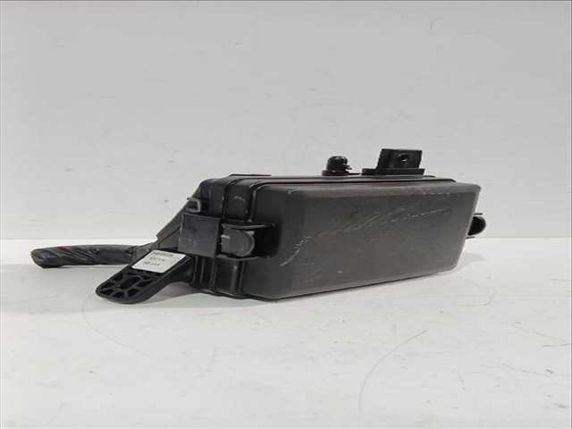 Foto 3ª: Caja Reles Fusibles Hyundai i20 1.0 T-GDI 101CV [G3LE] (2020)